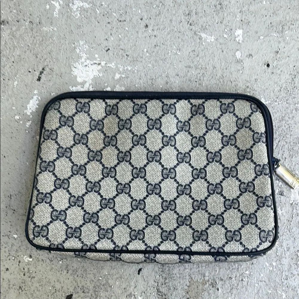 Vintage Gucci monogram clutch/makeup bag